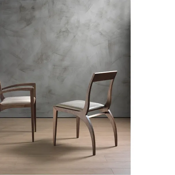 Sedia di design Thelma di Pacini e Cappellini