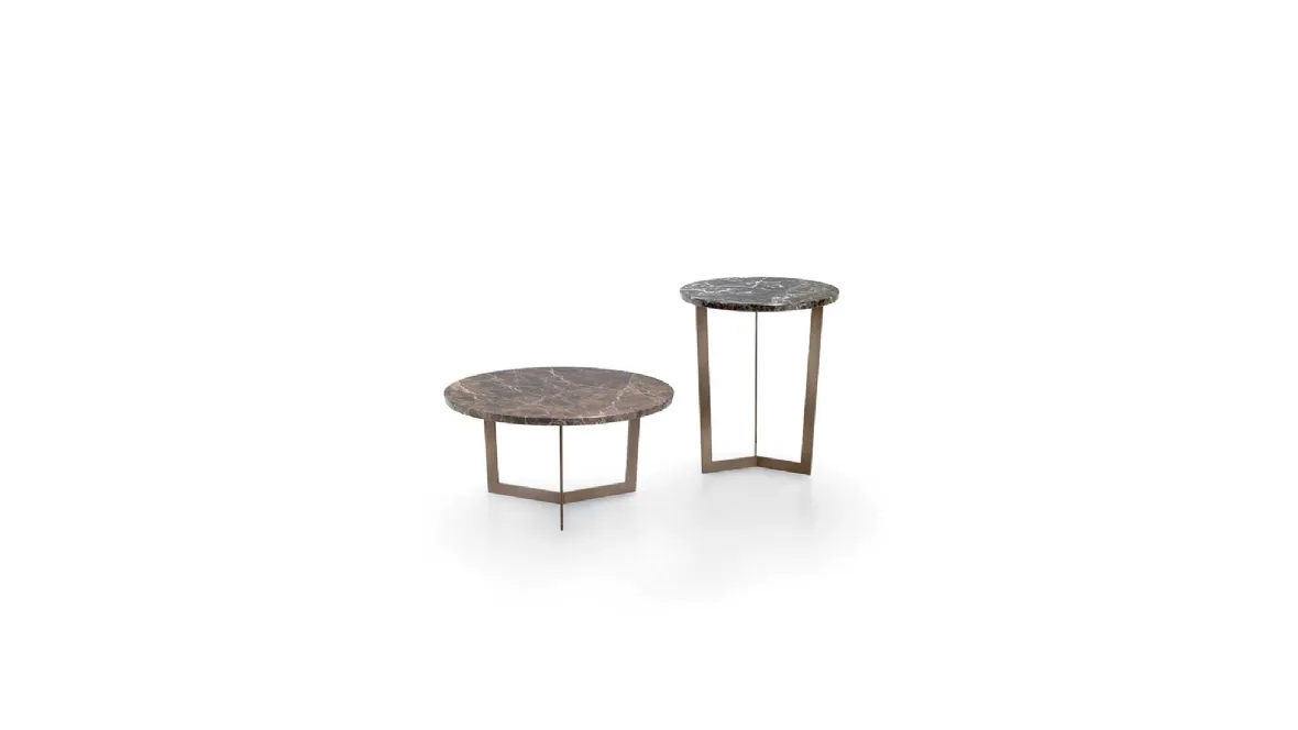 Tavolino rotondo con top in marmo e struttura in metallo verniciato Paris di Pacini e Cappellini