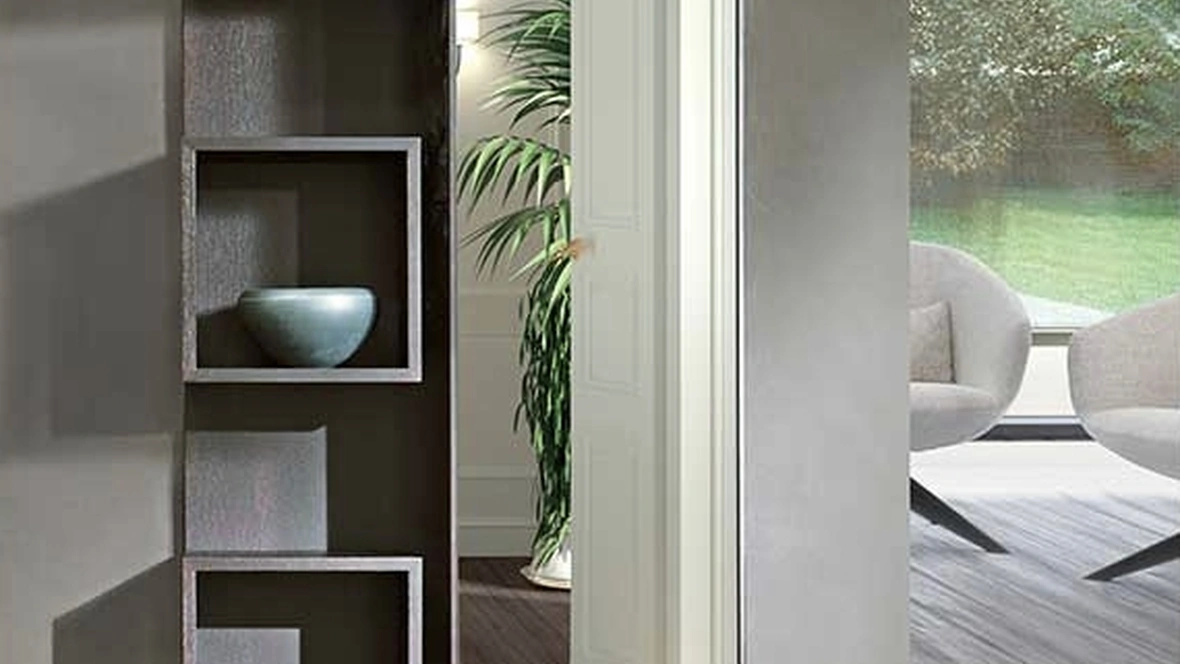 Appendiabiti da ingresso in legno con specchio e mensole Welcome di Pacini e Cappellini