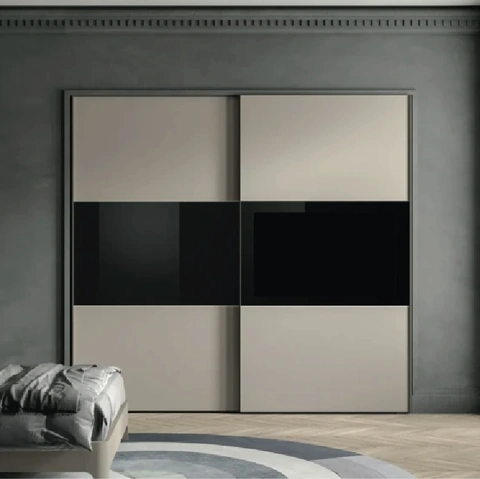 Armadio con anta scorrevole Mirror TV di Artigianmobili