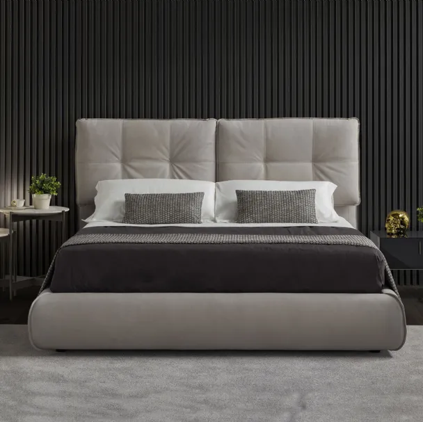 Letto imbottito in tessuto Brera di Conte