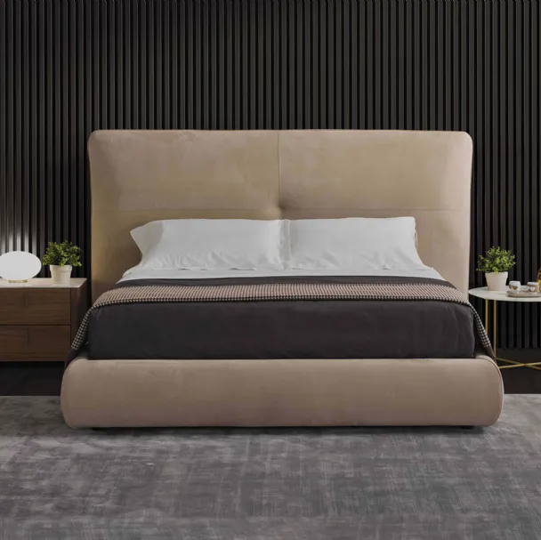 Letto moderno imbottito Chelsea di Conte