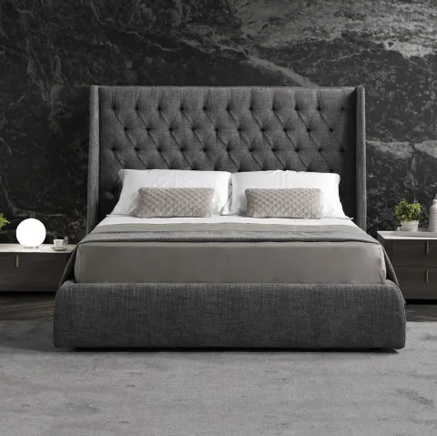 Letto moderno con tastiera capitonnè King di Conte