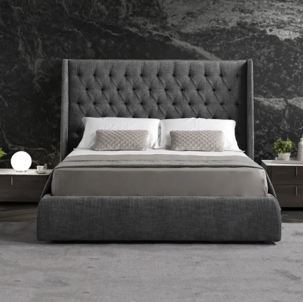 Letto moderno con tastiera capitonnè King di Conte