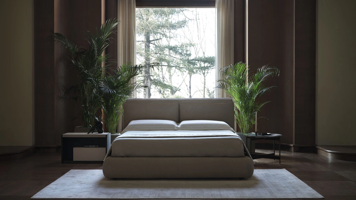 Letto in pelle Pillow di Conte