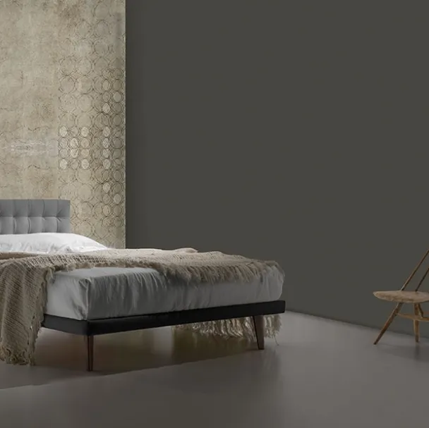 Letto con testiera imbottita con lavorazione capitonnè Lersa Ring 8 di Excò