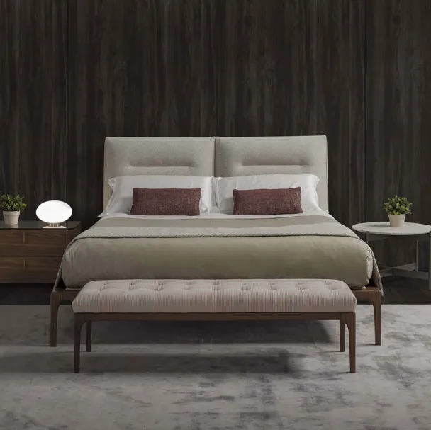 Letto imbottito matrimoniale Kensington di Conte