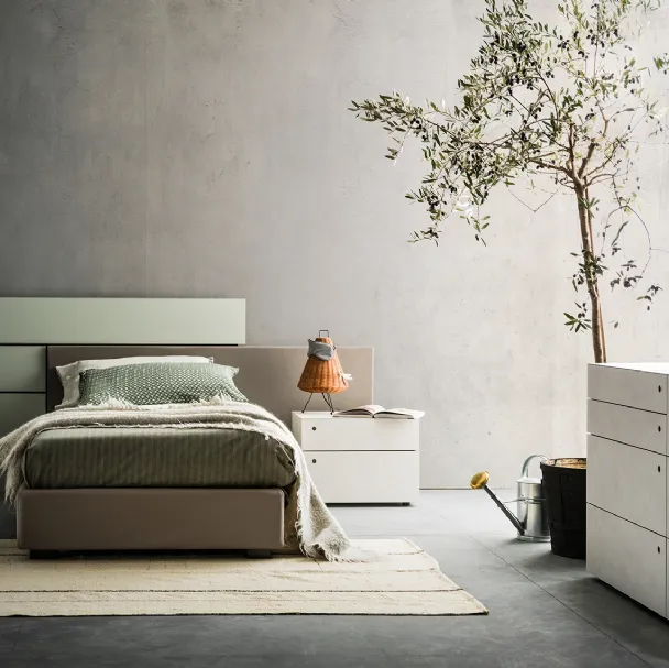 Letto moderno Skip di Alf DaFrè
