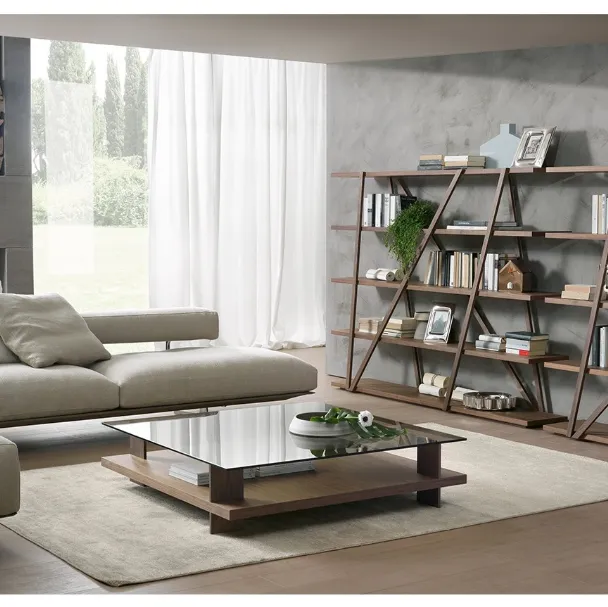 Libreria in legno e metallo bifacciale posizionata a muro Tres di Pacini e Cappellini