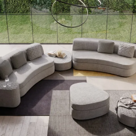 Divano letto Goodman dalla forma arrotondata in tessuto di Milano Bedding