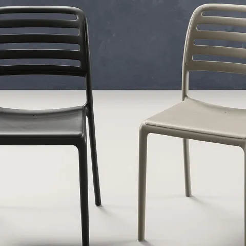 Sedia Avril con monoscocca in polipropilene di Arredo3
