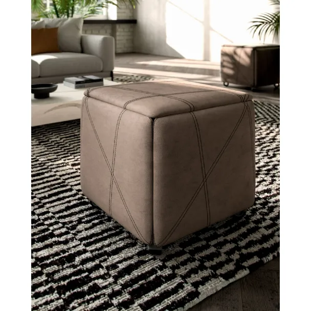 Sedia Pouf Cubix contenente al suo interno 5 sedute di Ozzio