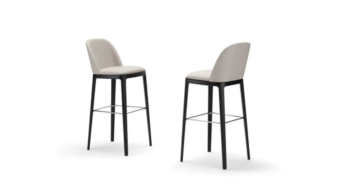 Sgabello Grace Stool in tessuto di Pacini e Cappellini