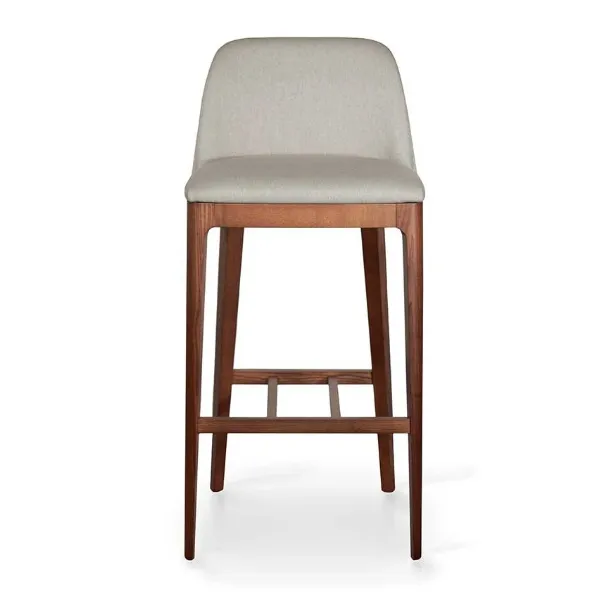 Sgabello in tessuto imbottito con struttura in legno Becky Stool di Pacini e Cappellini