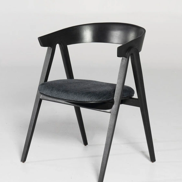 Sedia in rovere Sonora di Colico