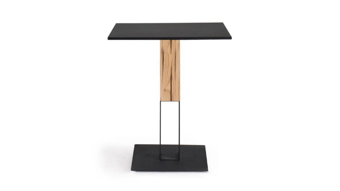 Tavolo con base in acciaio verniciato e legno e top in laminato Acqua Alta Bistrot di Colico
