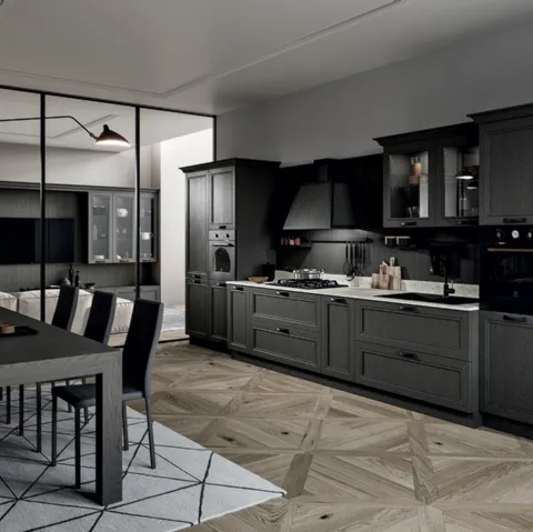 Cucina Classica lineare in legno di frassino finitura decapè Titanio e top in quarzo Opera di Arredo3